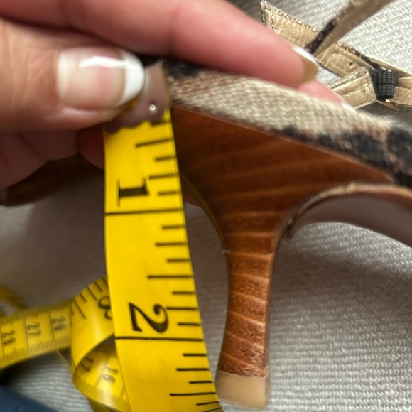 Stuart Weitzman shoes - Picture 2 of 8